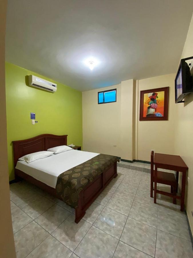 D' Ruiz Hotel Quevedo Exterior foto